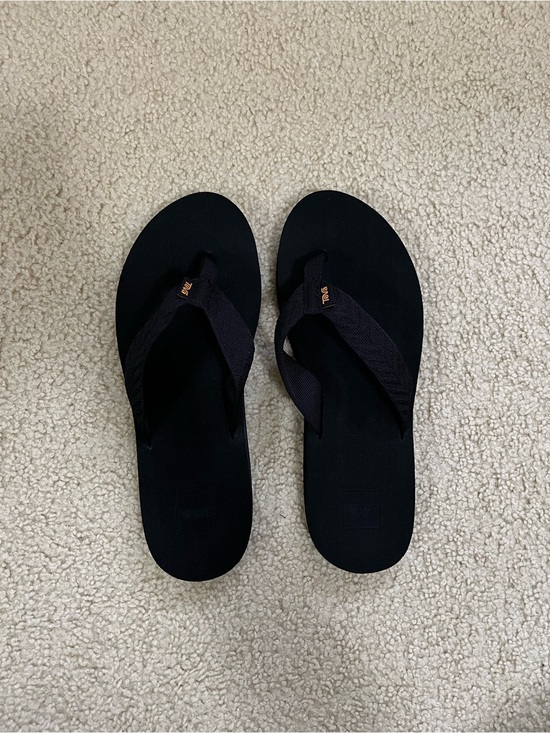Teva Shoes - Teva Women's Mush II Flip Flop Size 11